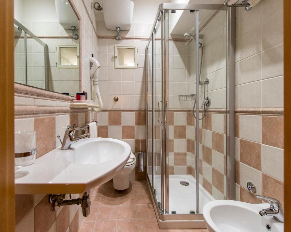 Hotel Miramare Роди-Гарганико Номер фото